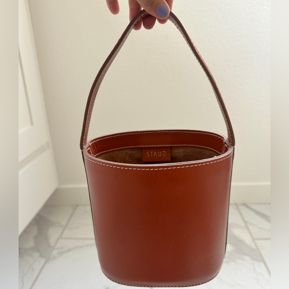 STAUD BUCKET BAG